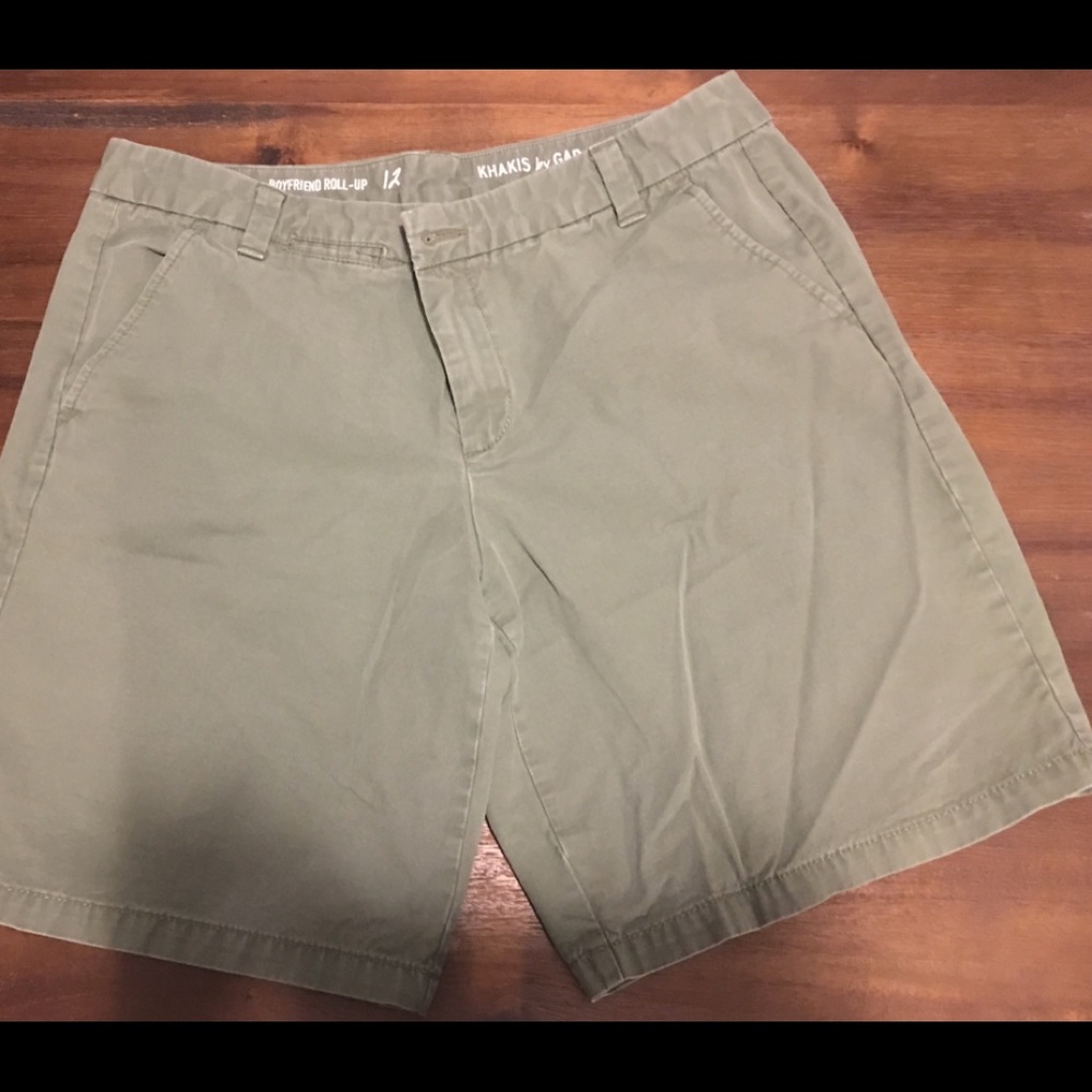 Gap-Green Khaki Shorts